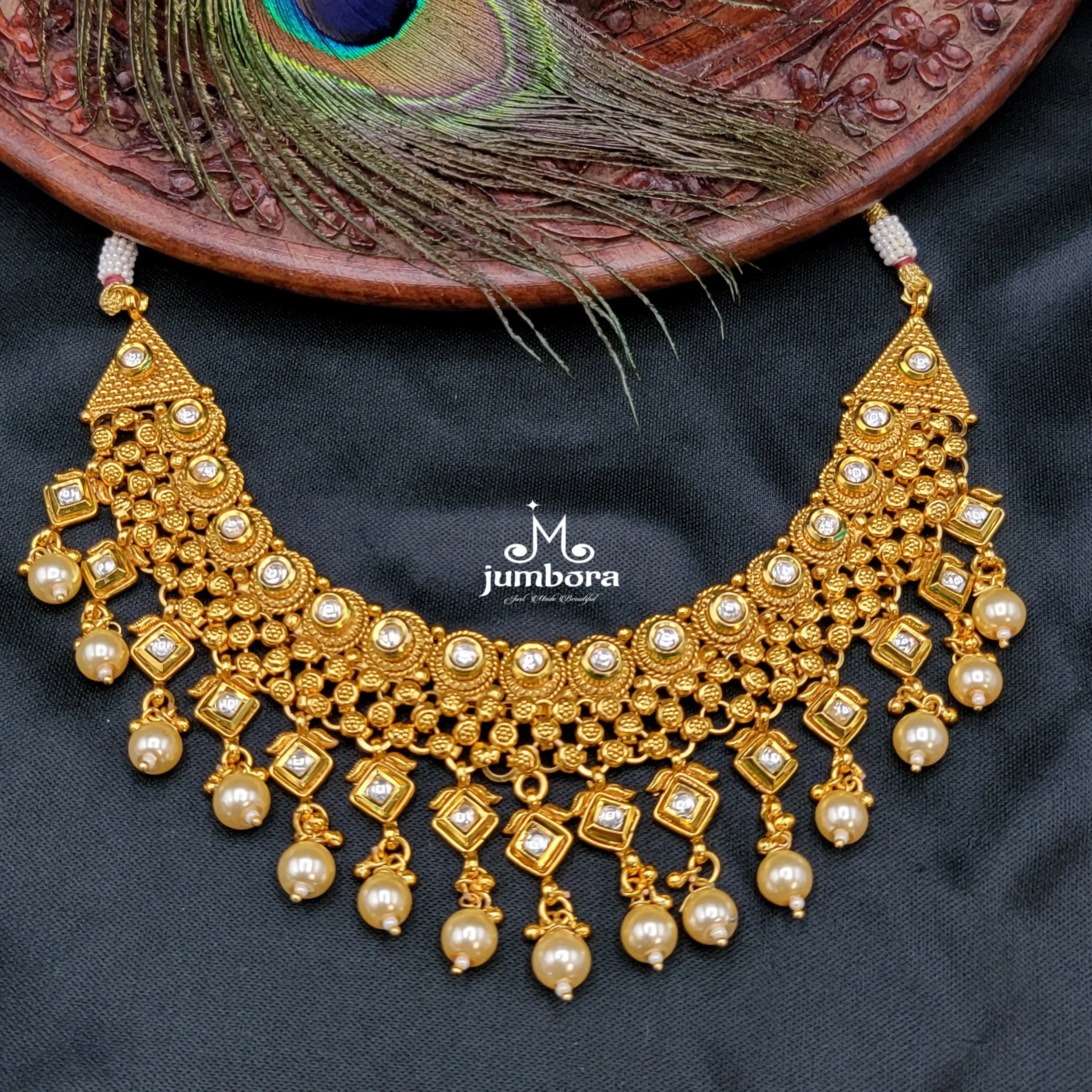 Antique Gold plated Choker Style Kundan Necklace Set